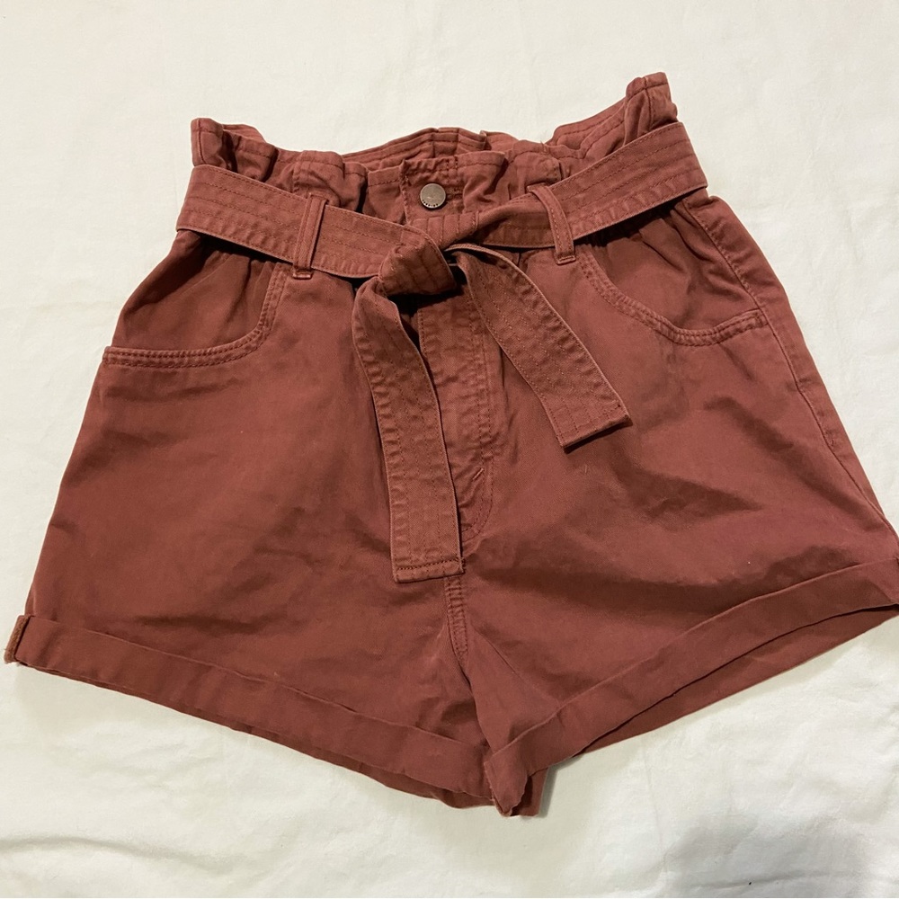 Abercrombie & Fitch High-Waist Paperbag Shorts - Rust